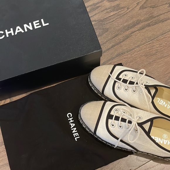Like New✨Chanel Cotton Lace Up Espadrilles / Size 39 - Picture 3 of 10